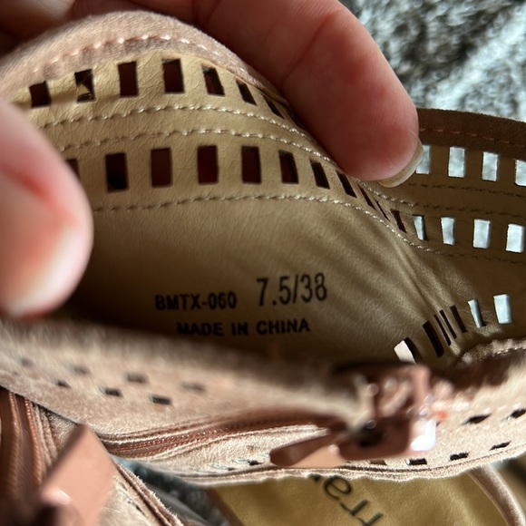 Francesca’s peep toe sandal booties. - Picture 5 of 5